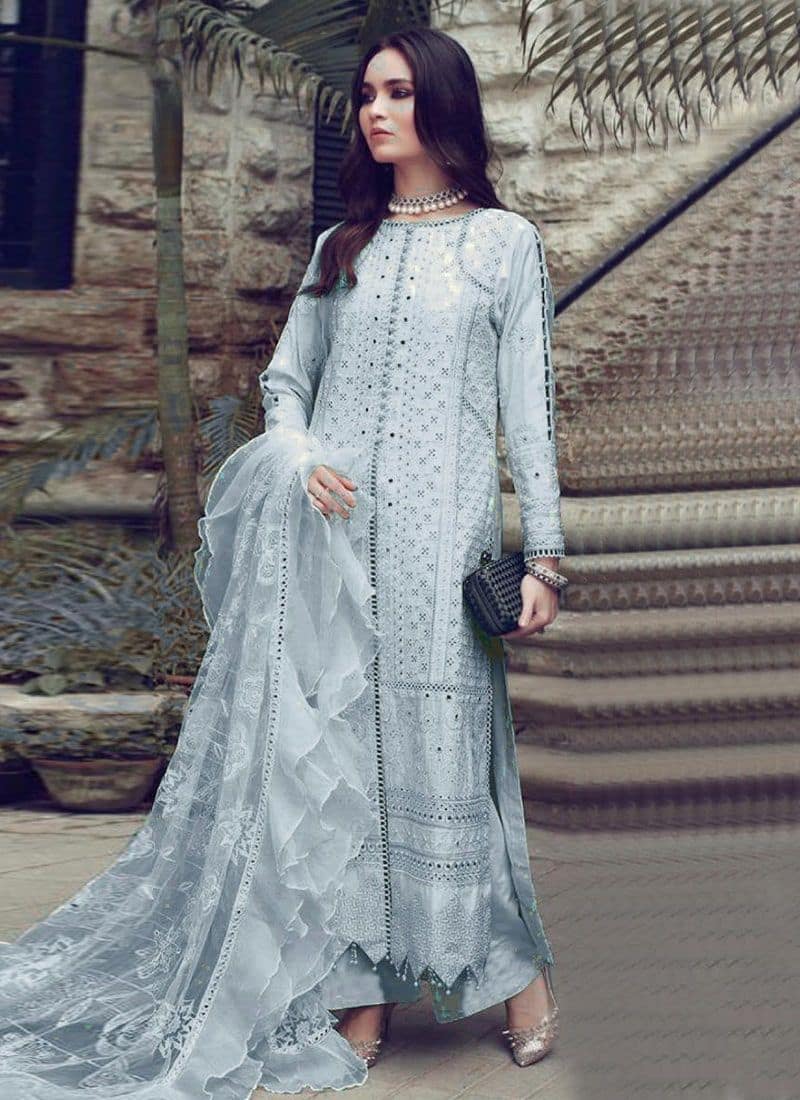 Pakistani Suit Designs for Women