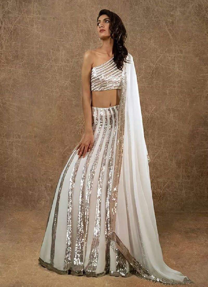 Page 2 | Bollywood Designer Crop Top Lehenga with Dupatta Online | Party  Wear Crop Top Lehenga Design | Ethnic Plus | Page 2