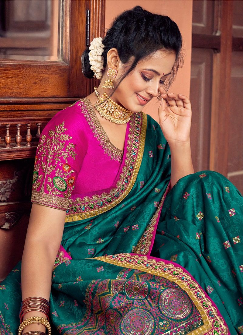 10 Fantastic Blouse Designs for Sarees